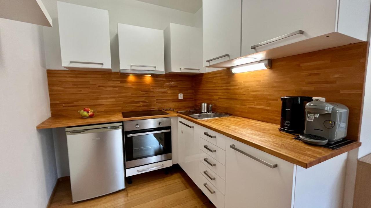 The Apartment Close To The City Center And O2 Arena 프라하 외부 사진
